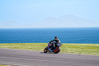 anglesey-no-limits-trackday;anglesey-photographs;anglesey-trackday-photographs;enduro-digital-images;event-digital-images;eventdigitalimages;no-limits-trackdays;peter-wileman-photography;racing-digital-images;trac-mon;trackday-digital-images;trackday-photos;ty-croes
